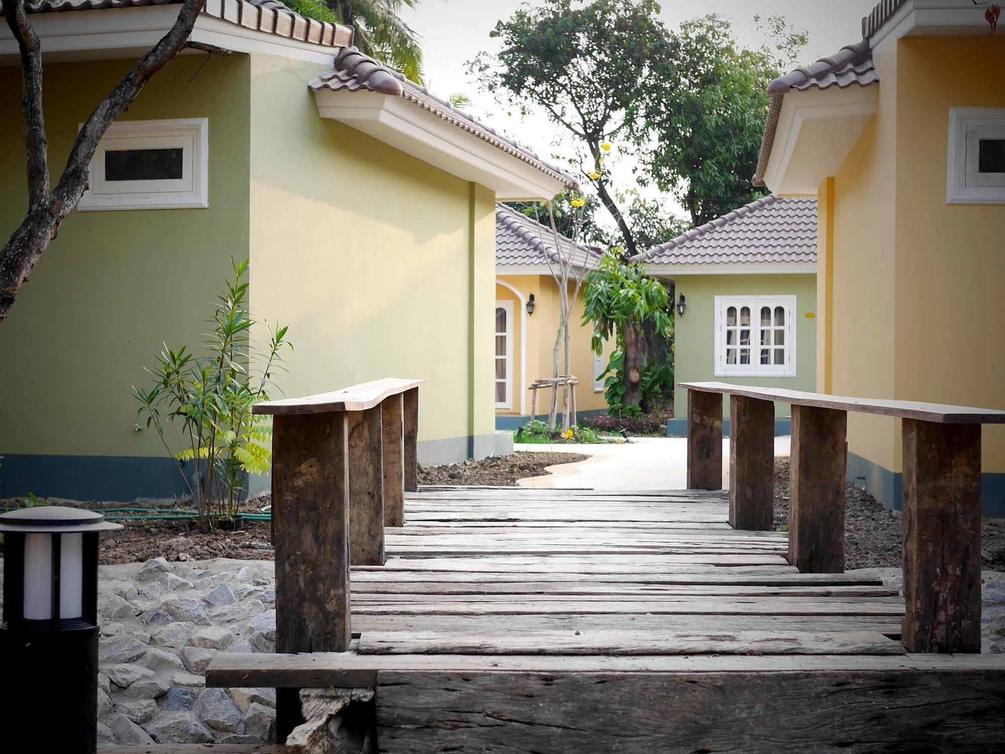 Wangpla Villa Resort Nakhon Sawan Zewnętrze zdjęcie