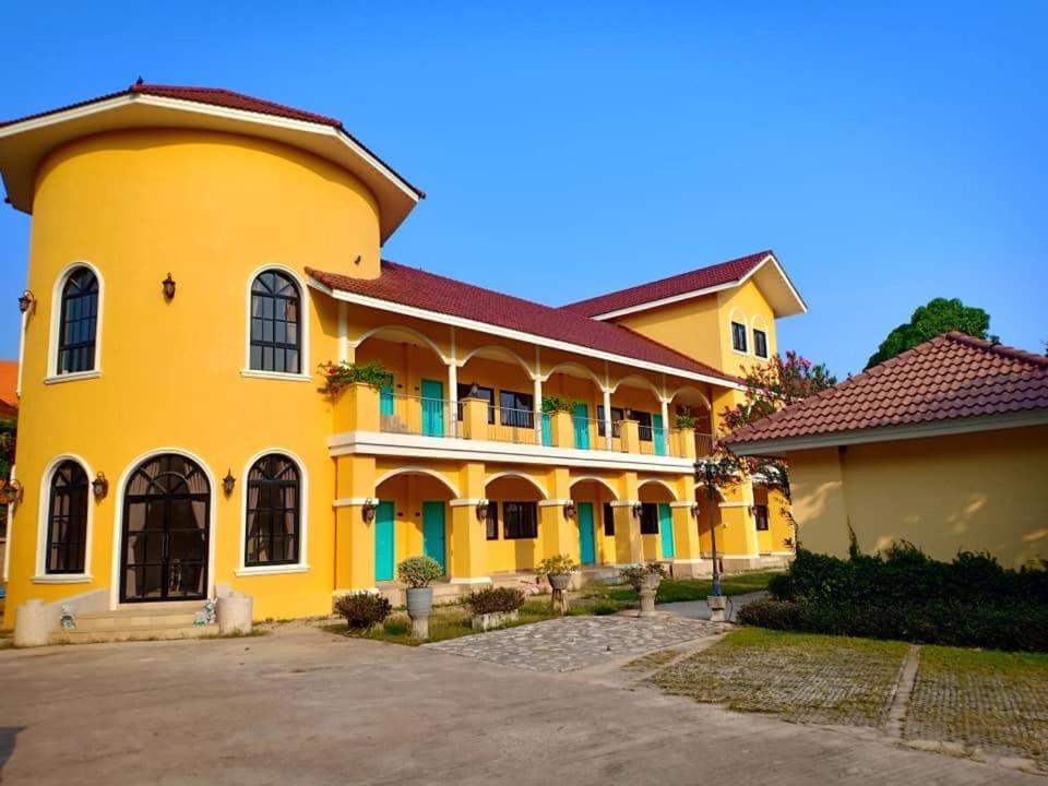 Wangpla Villa Resort Nakhon Sawan Zewnętrze zdjęcie